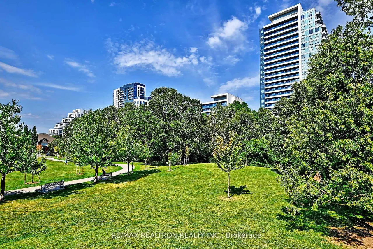 7900 Bathurst Street, Unit 1122 — photo 40