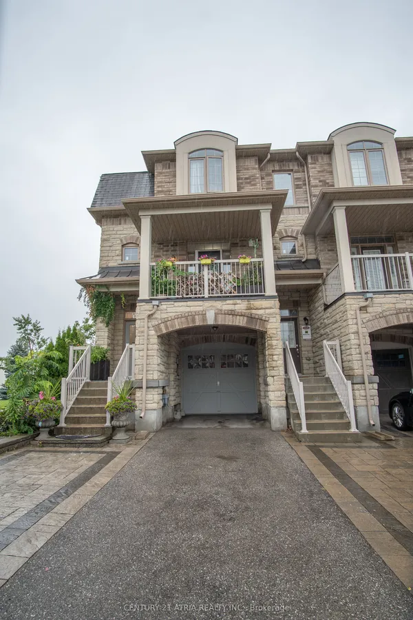 10951 Woodbine Avenue