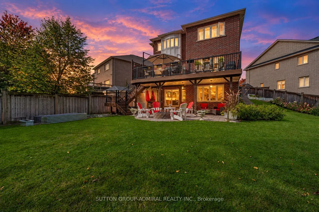55 Maverick Crescent — photo 2