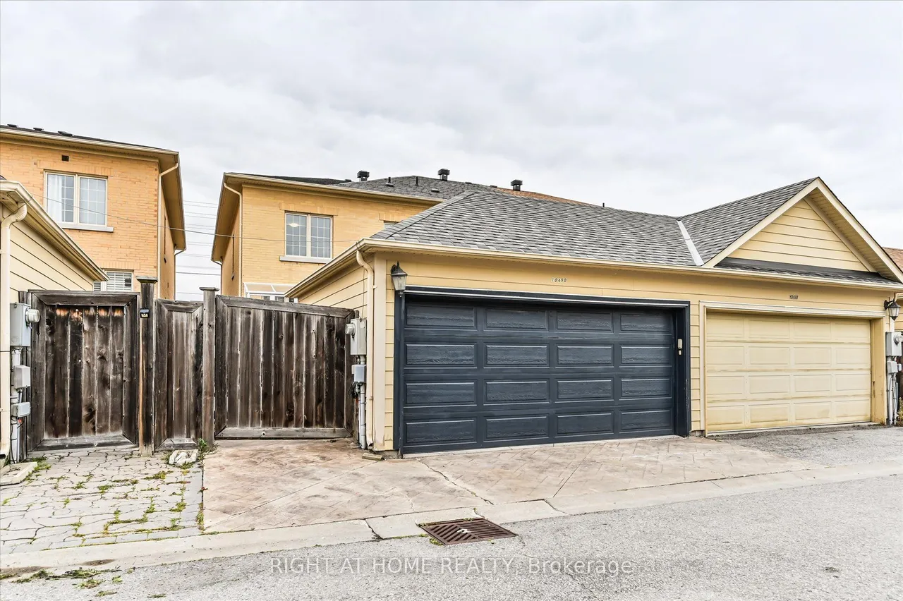 10490 Victoria Square Boulevard — photo 26