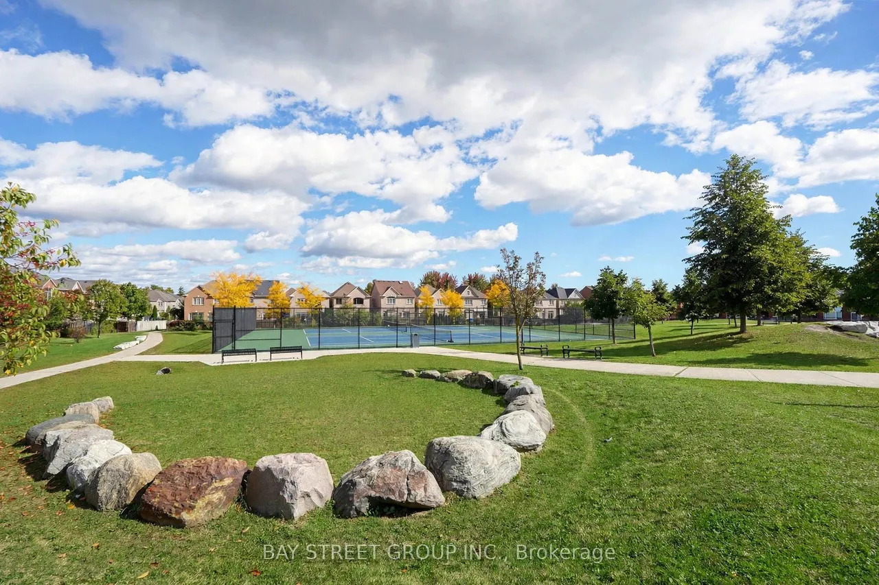 15 Fraserwood Road — photo 40