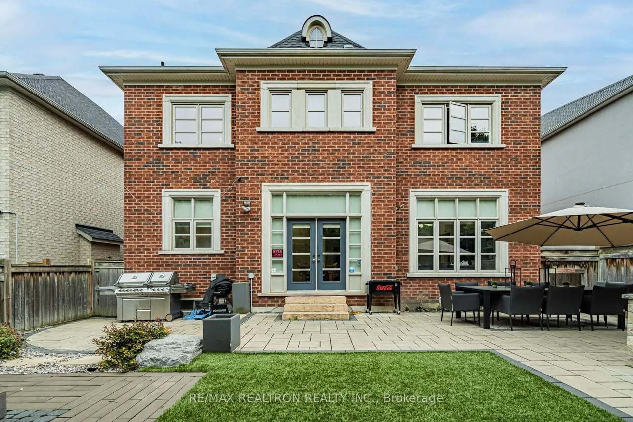 95 Woodvalley Crescent — photo 31