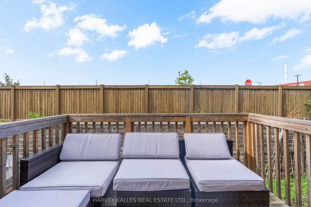 57 Elderbrook Crescent — photo 24