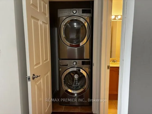 2 Maison Parc Court, Unit 712 — photo 9