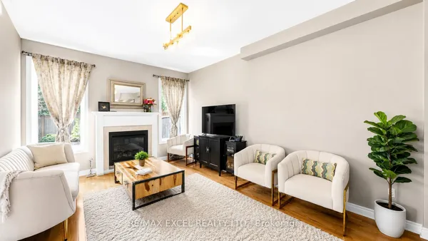 176 Sir Sanford Fleming Way — photo 2