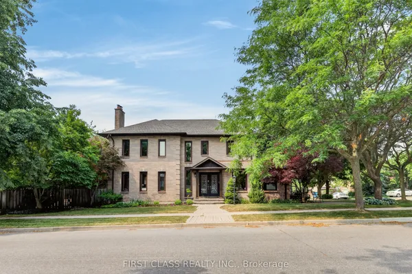 19 Tomlinson Circle — photo 2