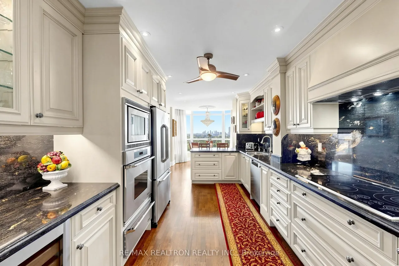 7300 Yonge Street, Unit 1810