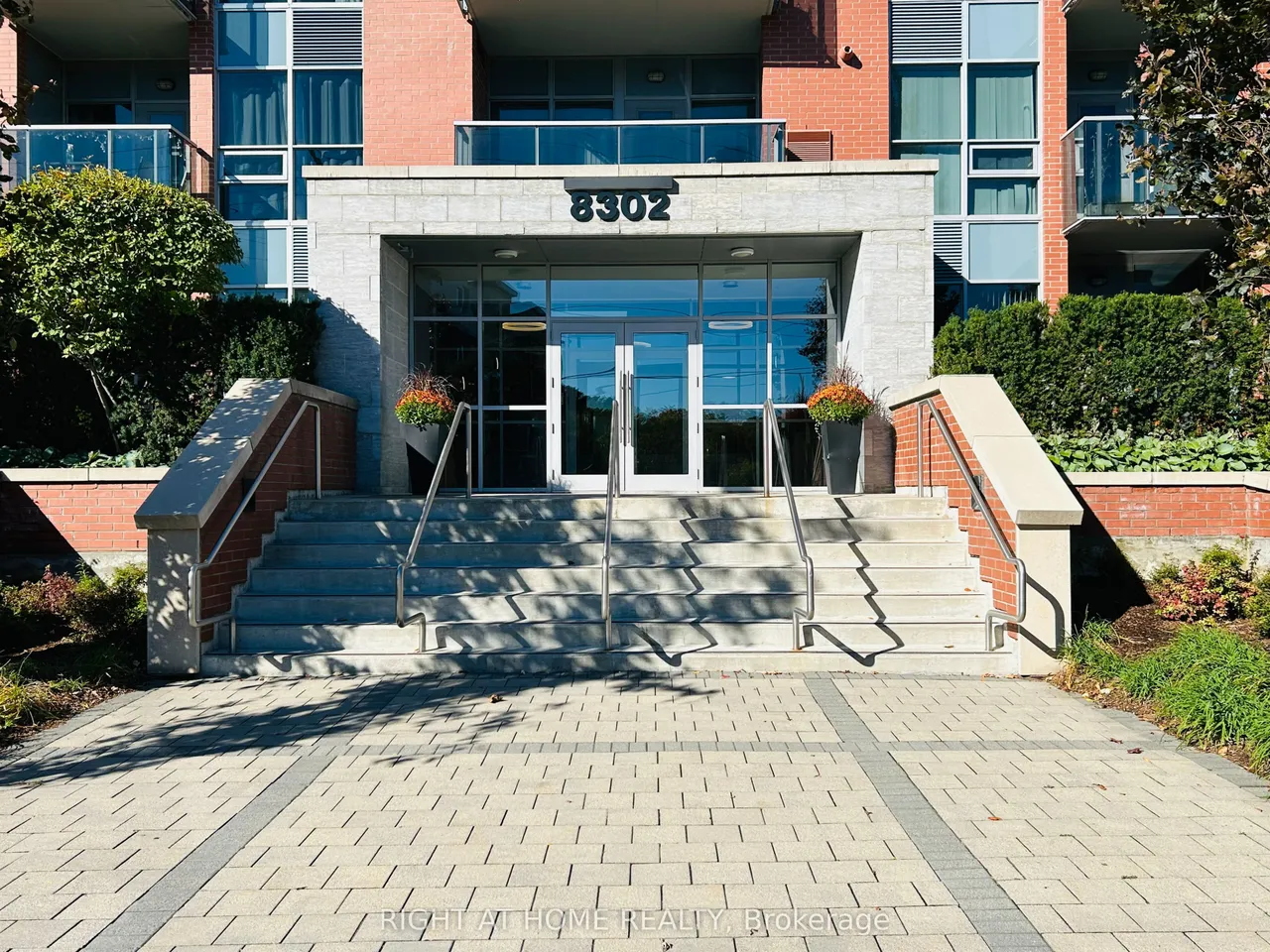 8302 Islington Avenue, Unit 207 — photo 3