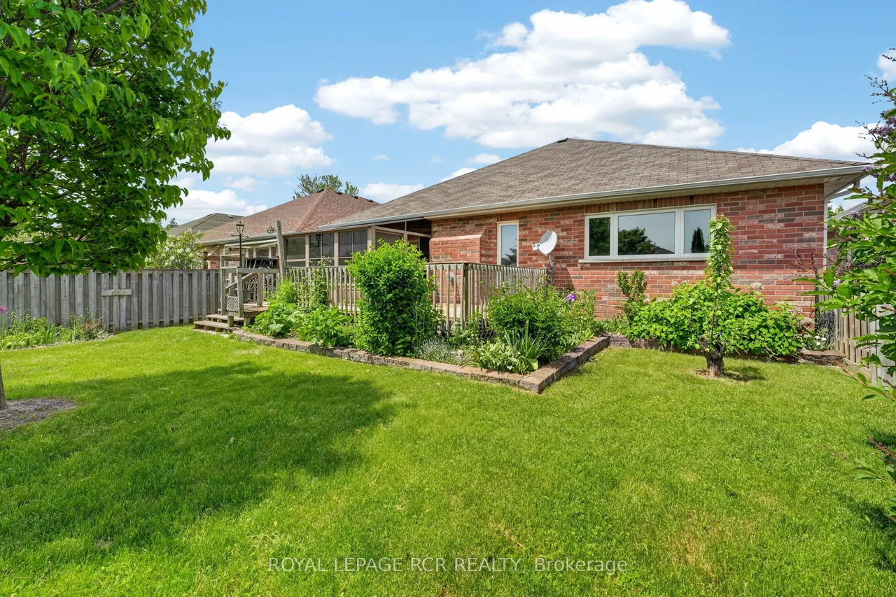 71 Elmwood Avenue — photo 44