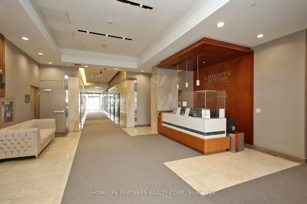 7191 Yonge Street, Unit 807 — photo 3