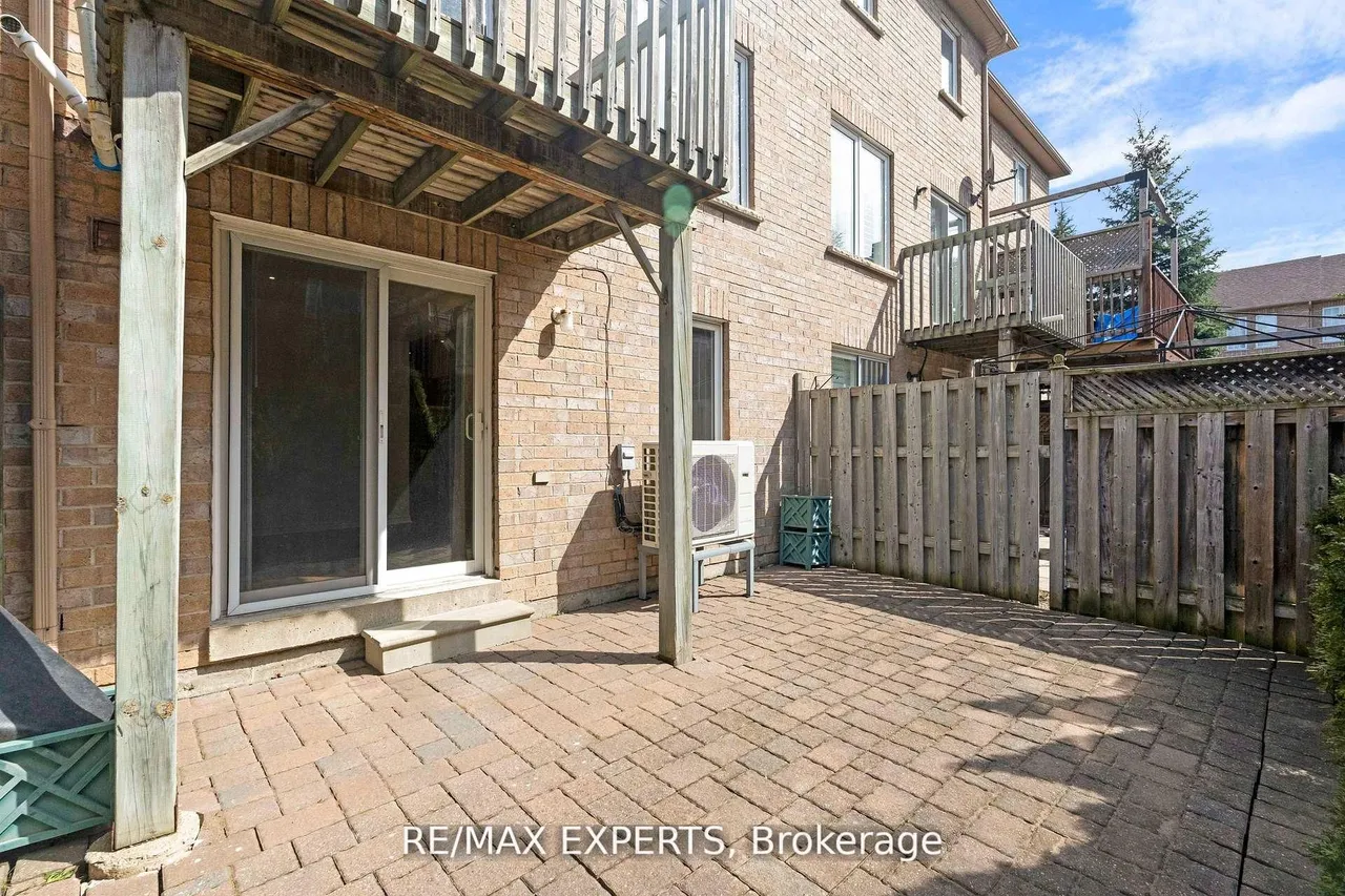 19 Foxchase Avenue, Unit 61 — photo 34