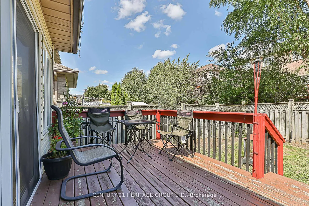 29 Eminence Road — photo 37