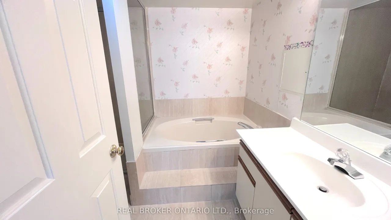 333 Clark Avenue W, Unit 509 — photo 22