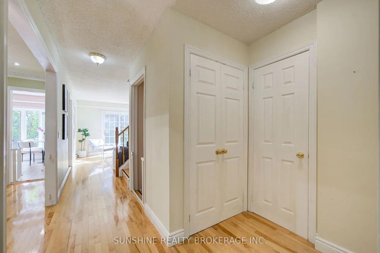 53 Vanessa Road — photo 3