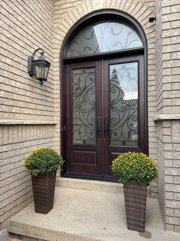 93 Velmar Drive — photo 2