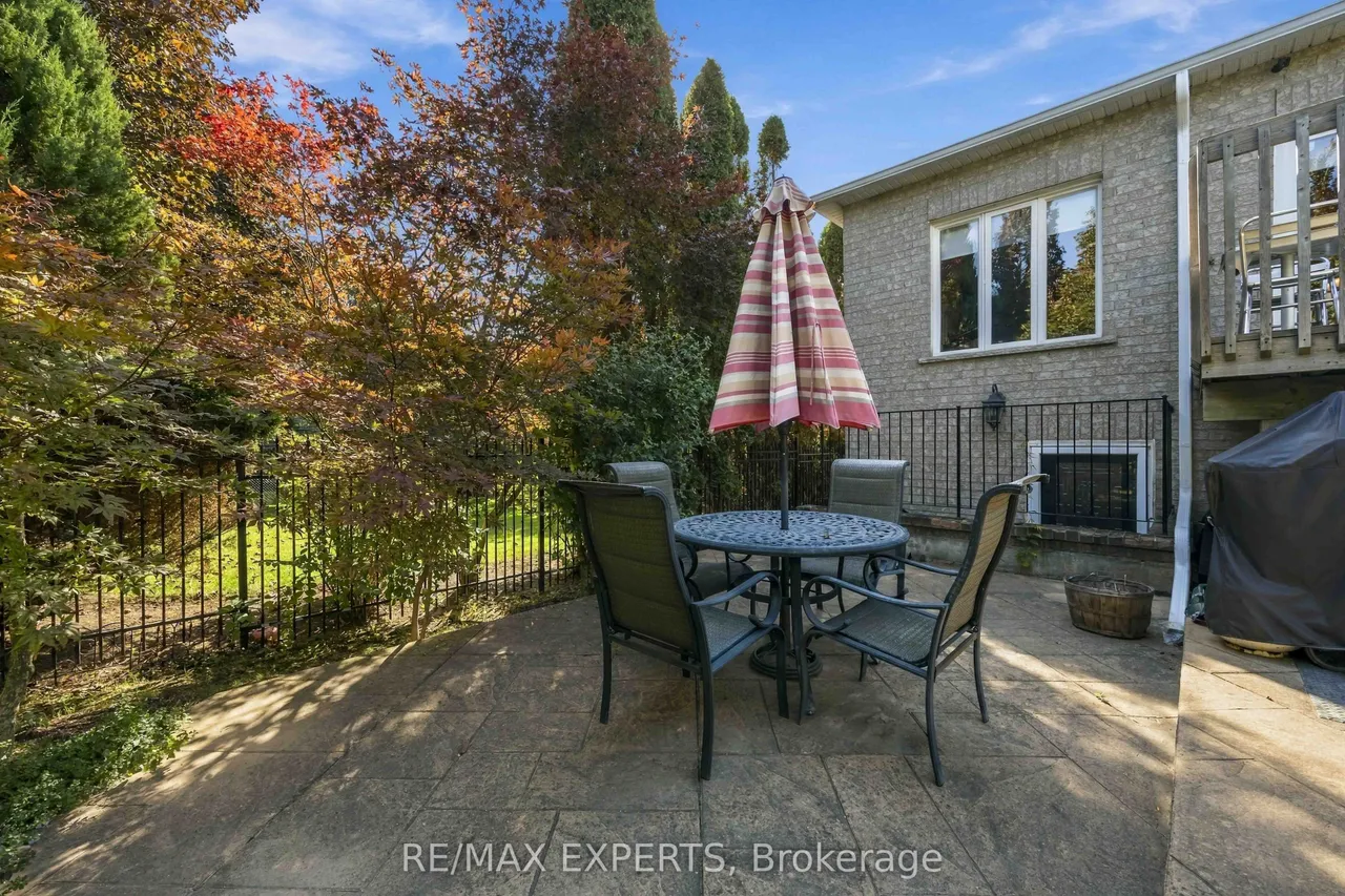 93 Velmar Drive — photo 49