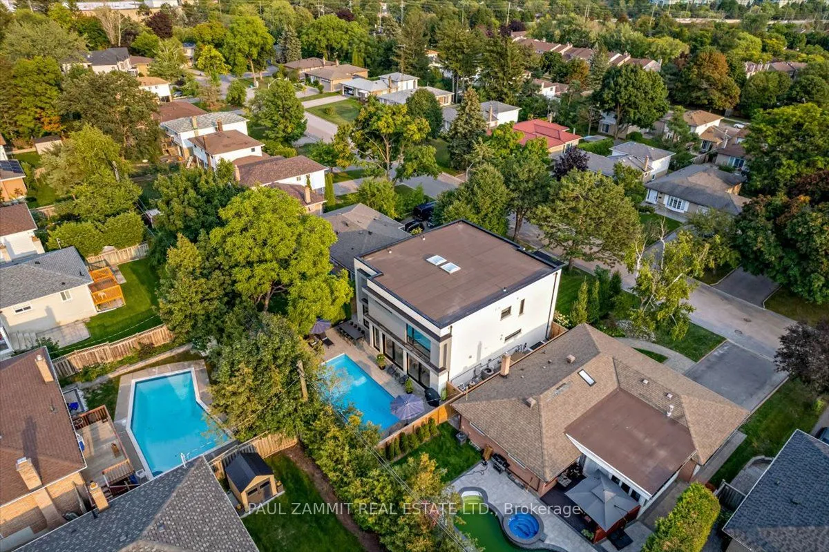 14 Rothsay Road — photo 47
