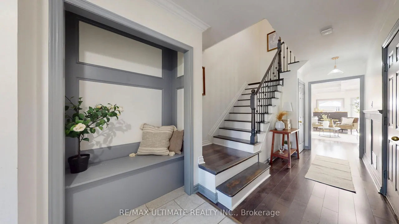 131 Foxchase Avenue — photo 2
