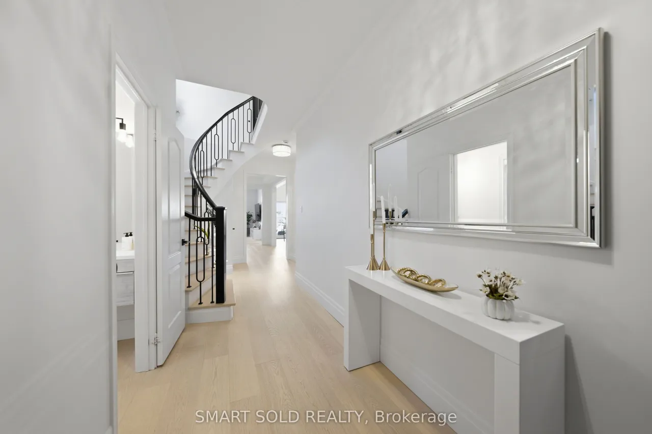 24 Andes Crescent — photo 3