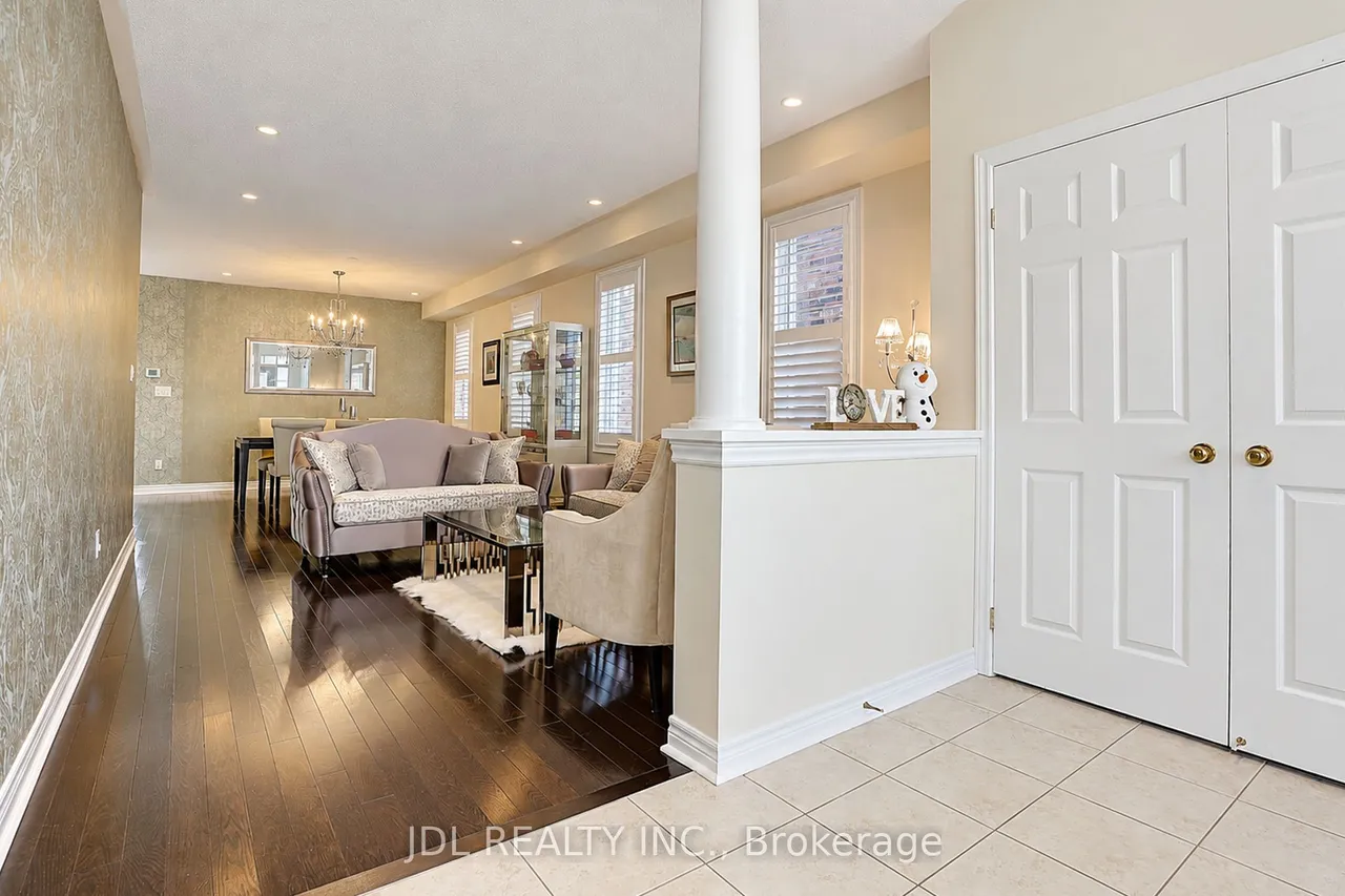 11 Herbert Wales Crescent — photo 3