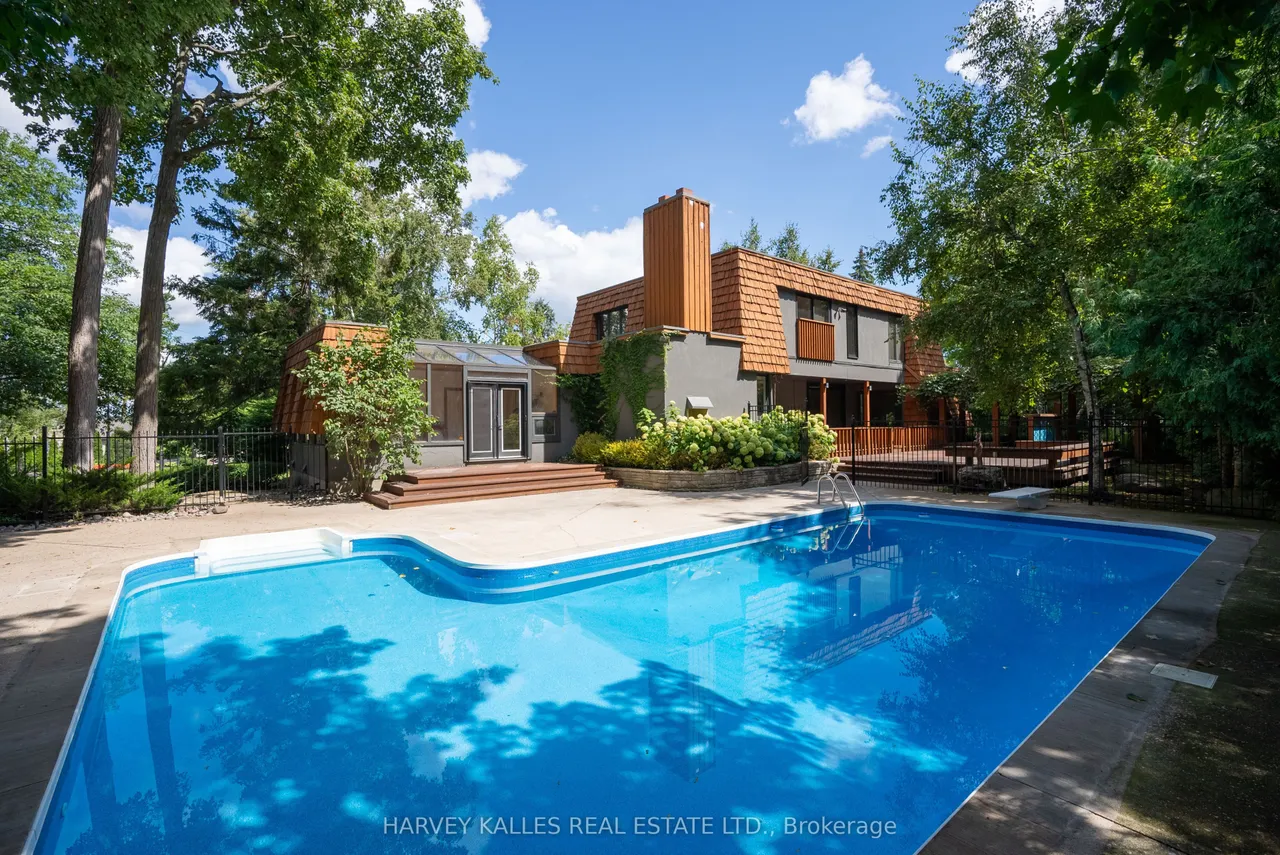 23 Royal Oak Drive — photo 3