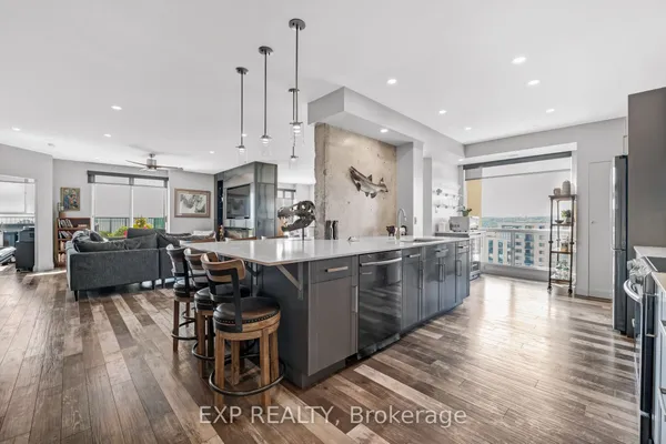 65 Ellen Street — photo 2