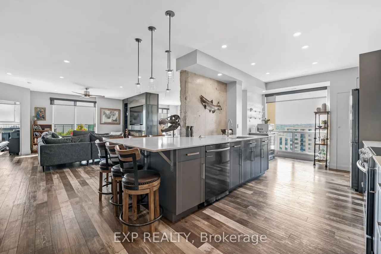 65 Ellen Street — photo 2