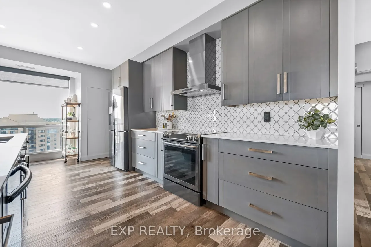 65 Ellen Street — photo 3