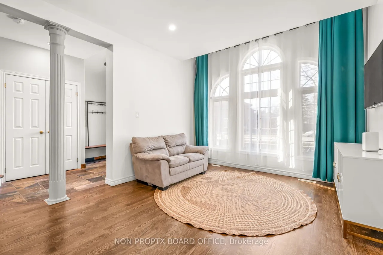 12 Buman Court — photo 3