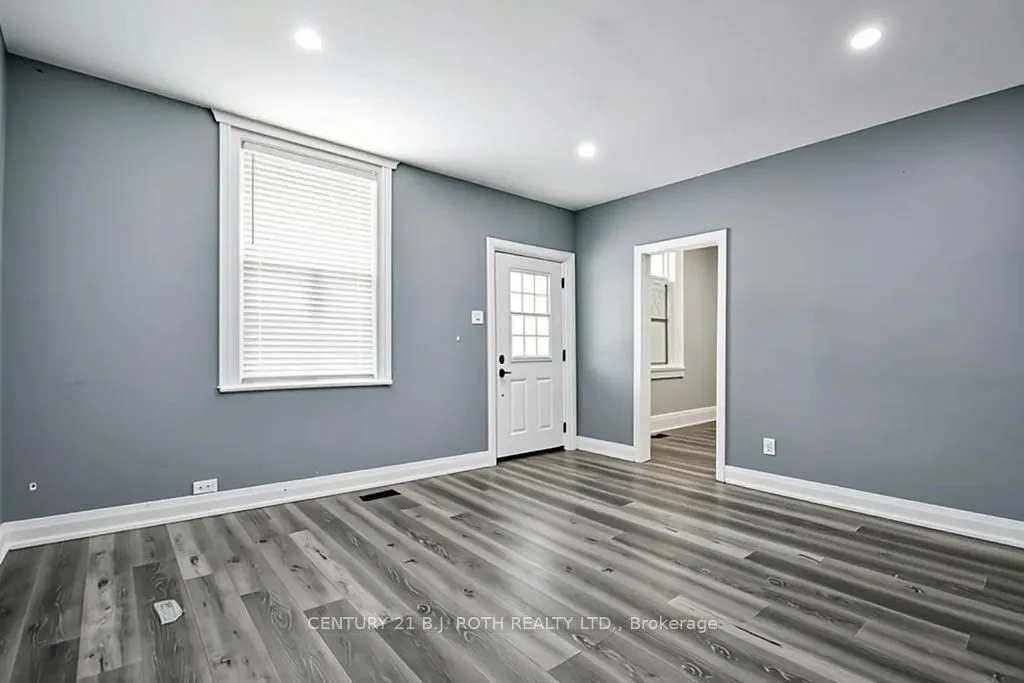 44 Sanford Street — photo 3