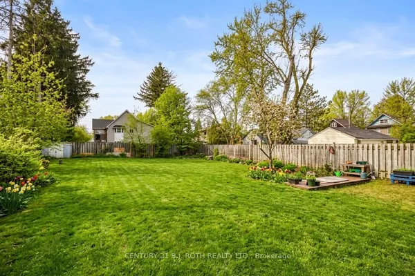 44 Sanford Street — photo 2