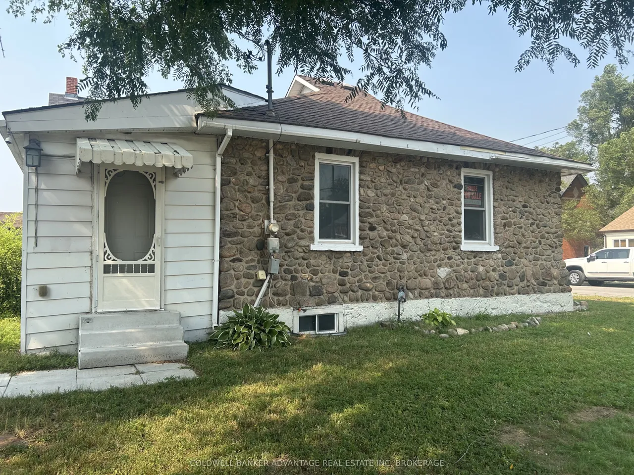 36 Sanford Street — photo 3