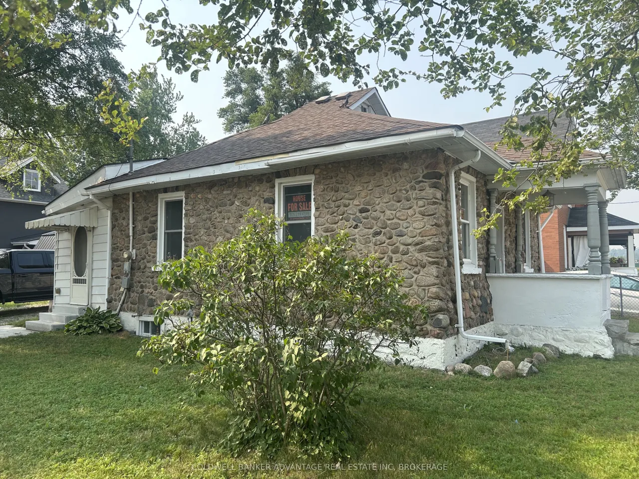 36 Sanford Street — photo 2