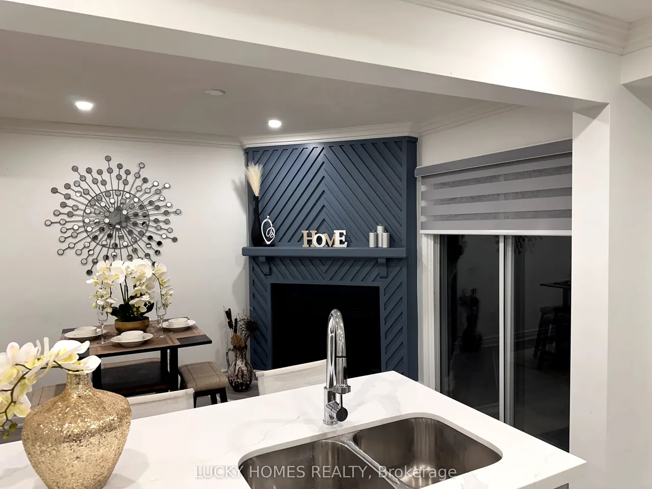 39 Laidlaw Drive — photo 3