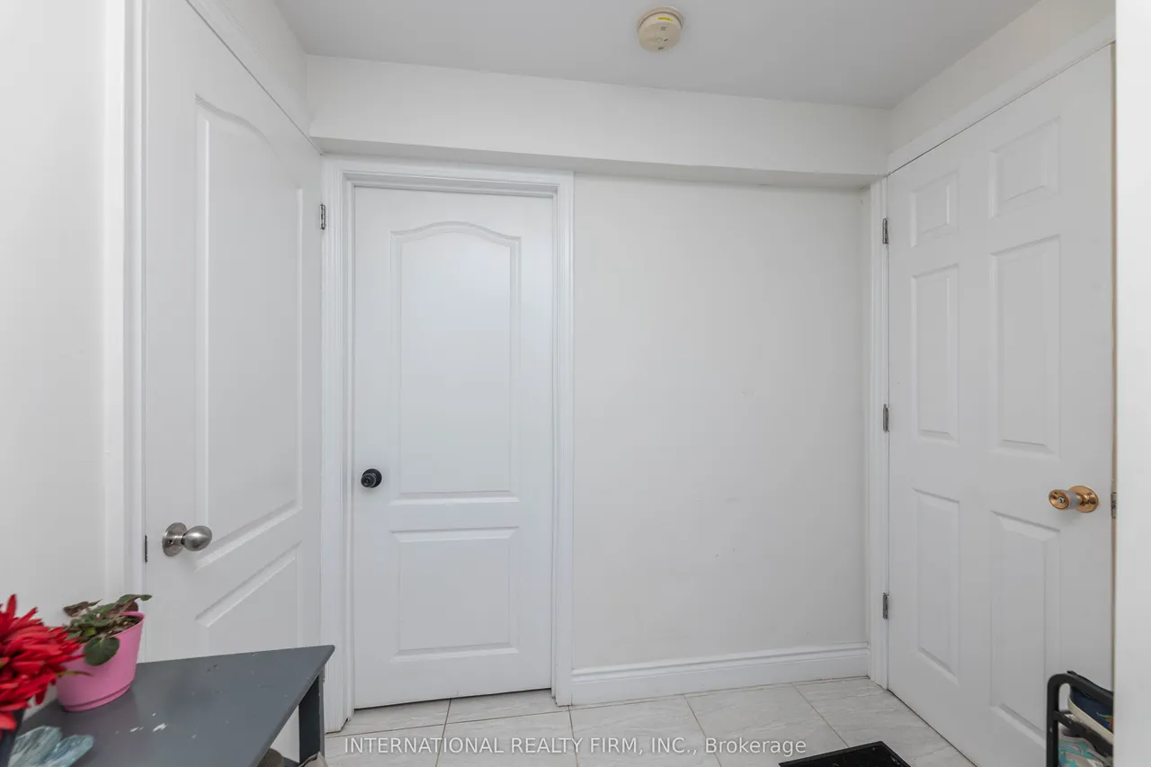 2 Hook Court — photo 38