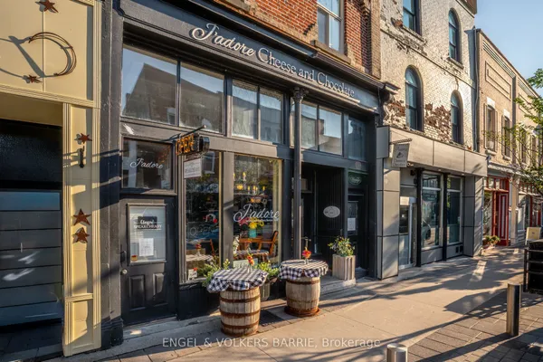 123 E Dunlop Street E