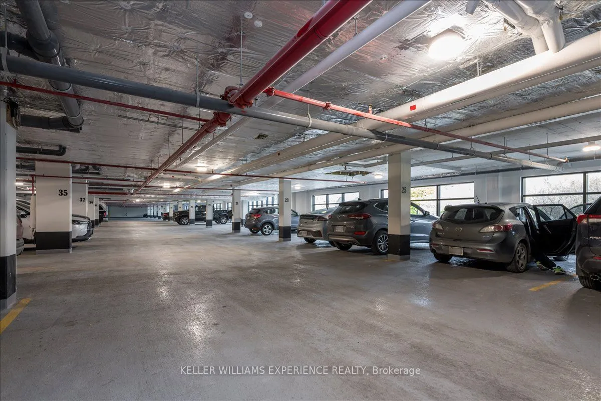 185 E Dunlop Street E — photo 31
