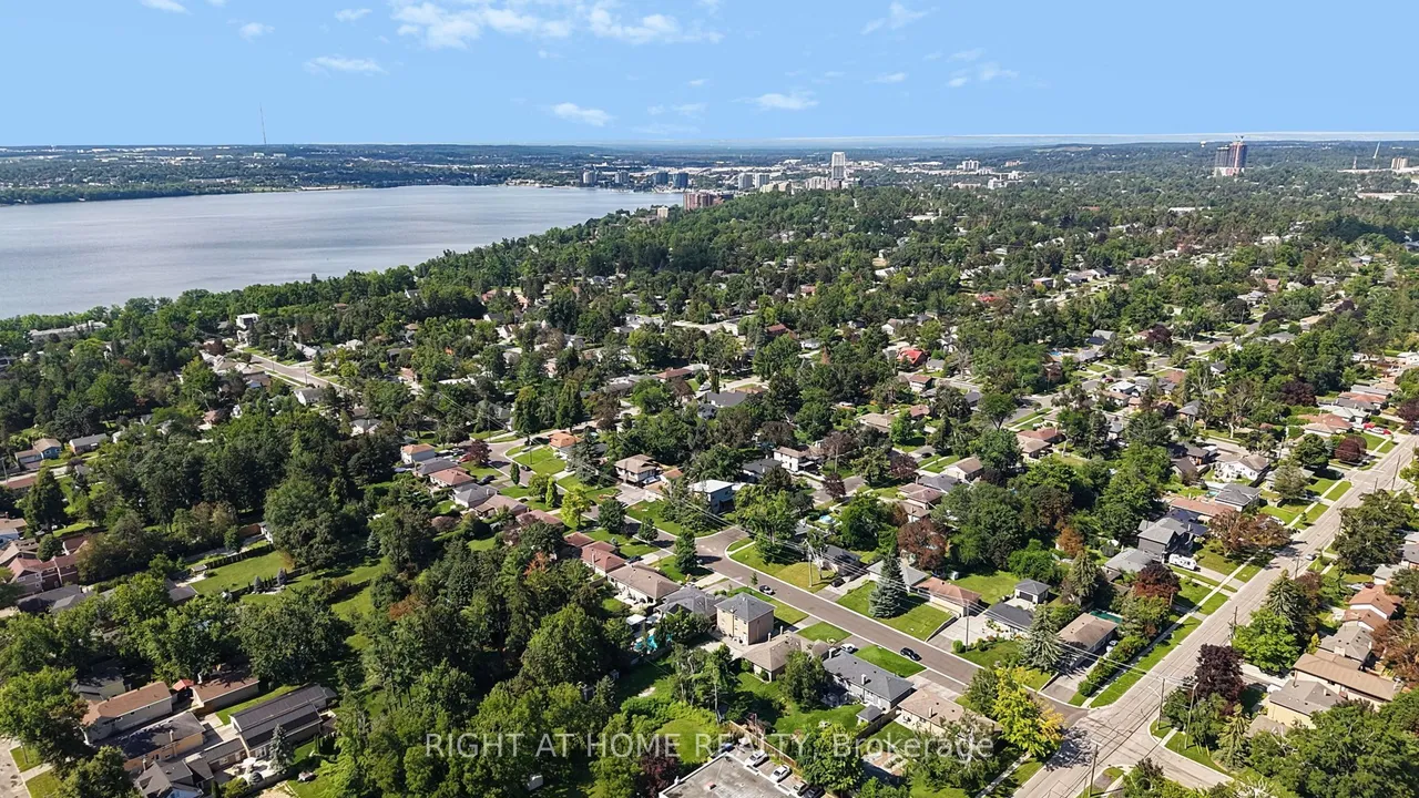 137 Vancouver Street — photo 46