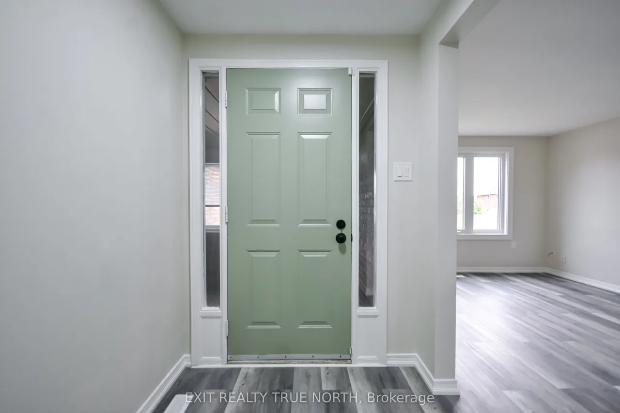 426 Sunnidale Road — photo 3