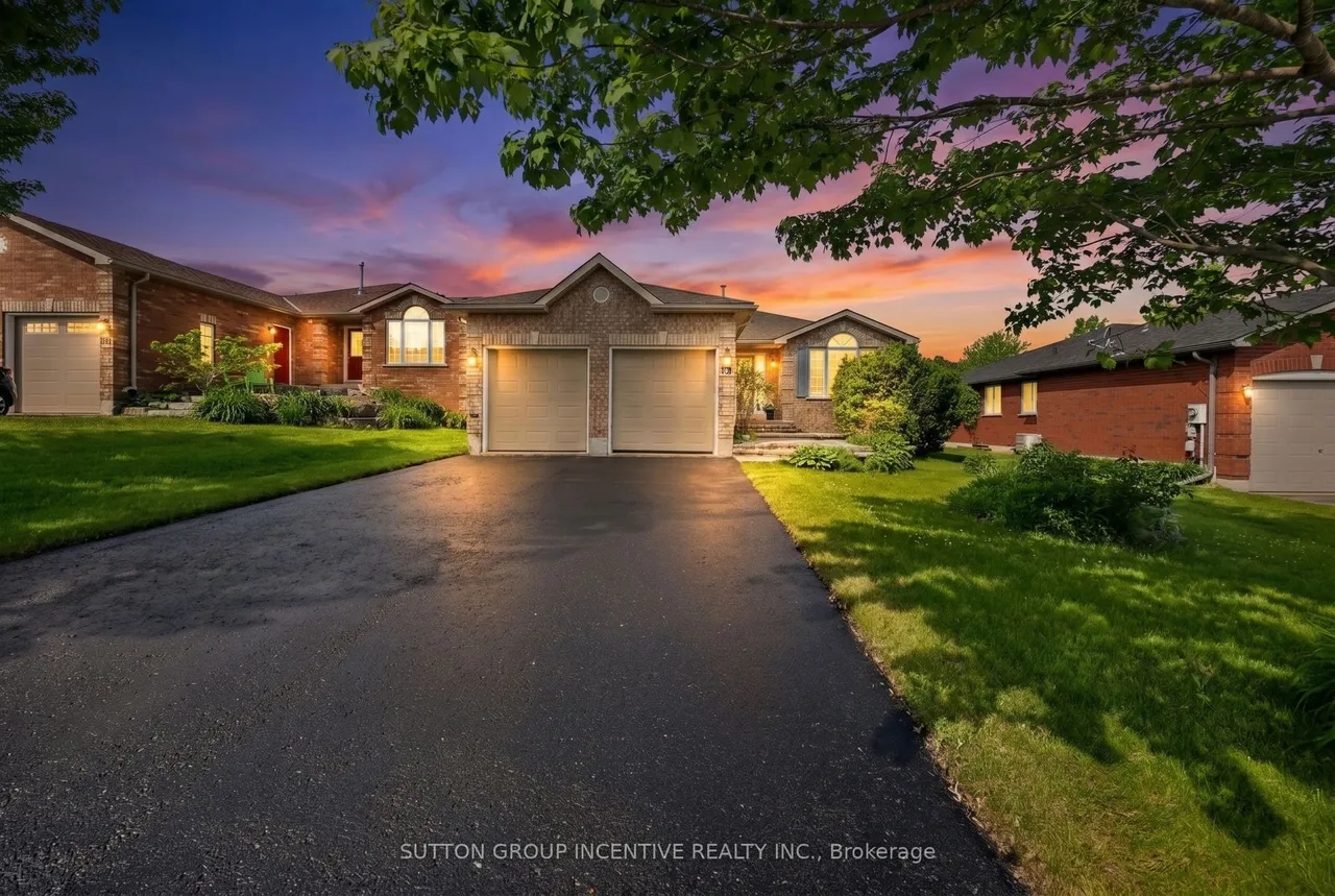 101 Lion's Gate Boulevard — photo 49