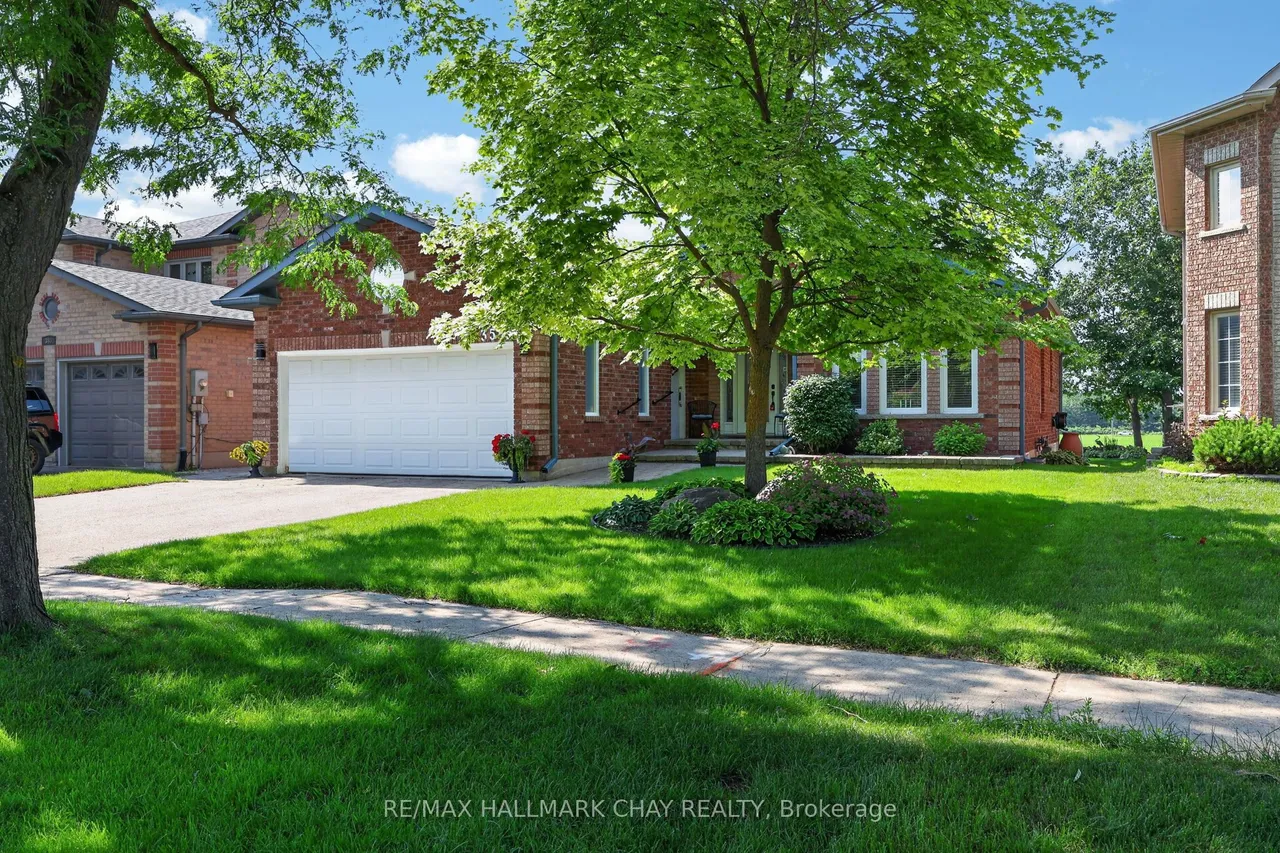 358 Livingstone Street W