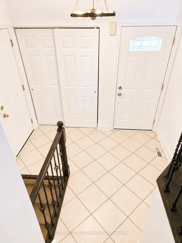 89 Masters Drive — photo 2