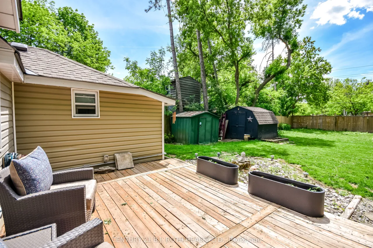 203 Southview Road — photo 41