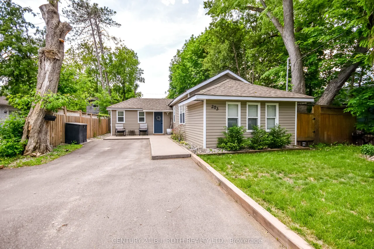 203 Southview Road — photo 3