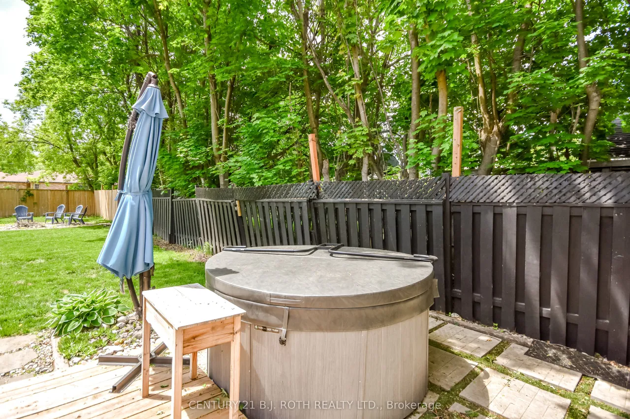 203 Southview Road — photo 40