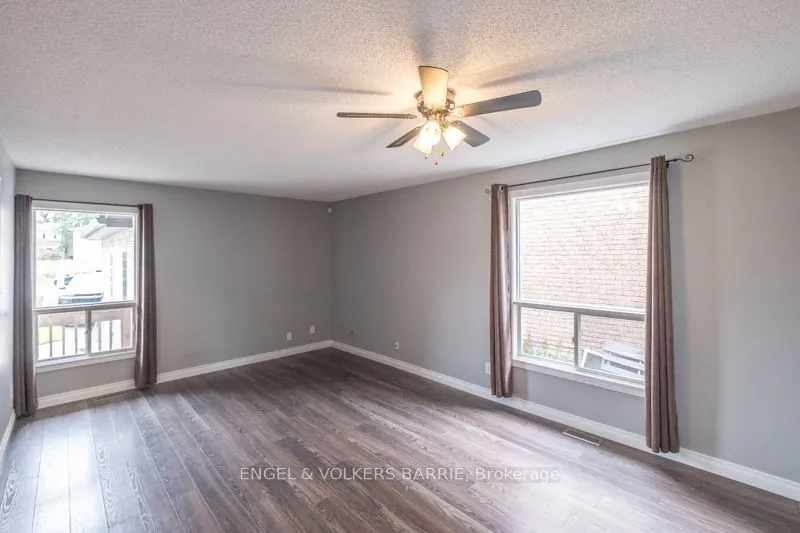 94 Ferguson Drive — photo 3