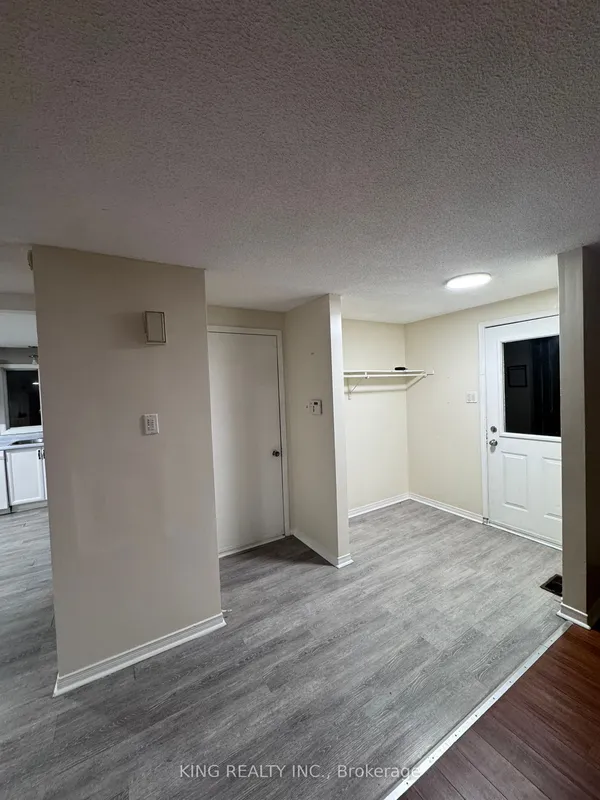 139 Hickling Trail — photo 2