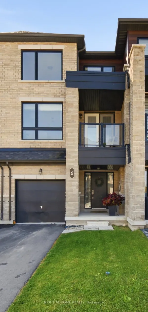 6 Blue Forest Crescent