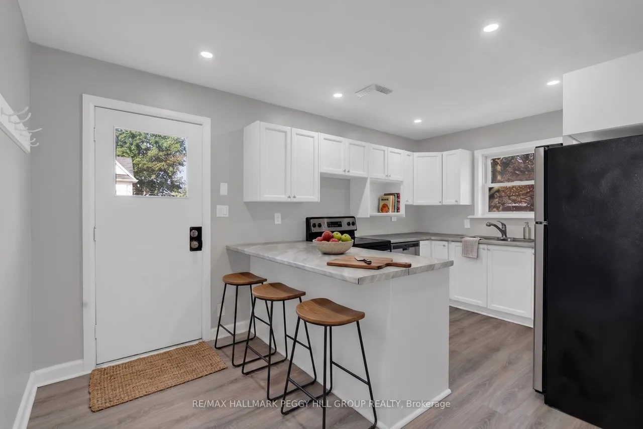 19 Alfred Street — photo 2