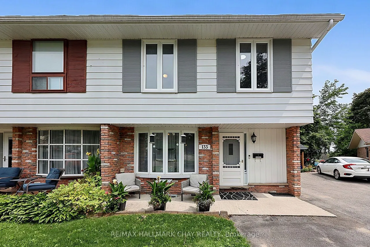 133 Daphne Crescent — photo 39